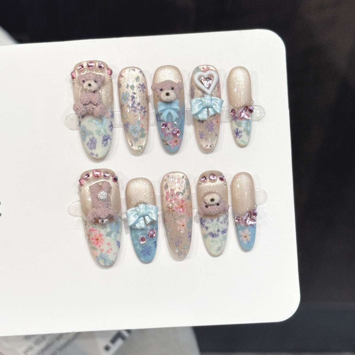 Nail Art Oval - 10 szt. Owalnych, ręcznie dociskanych zdobień